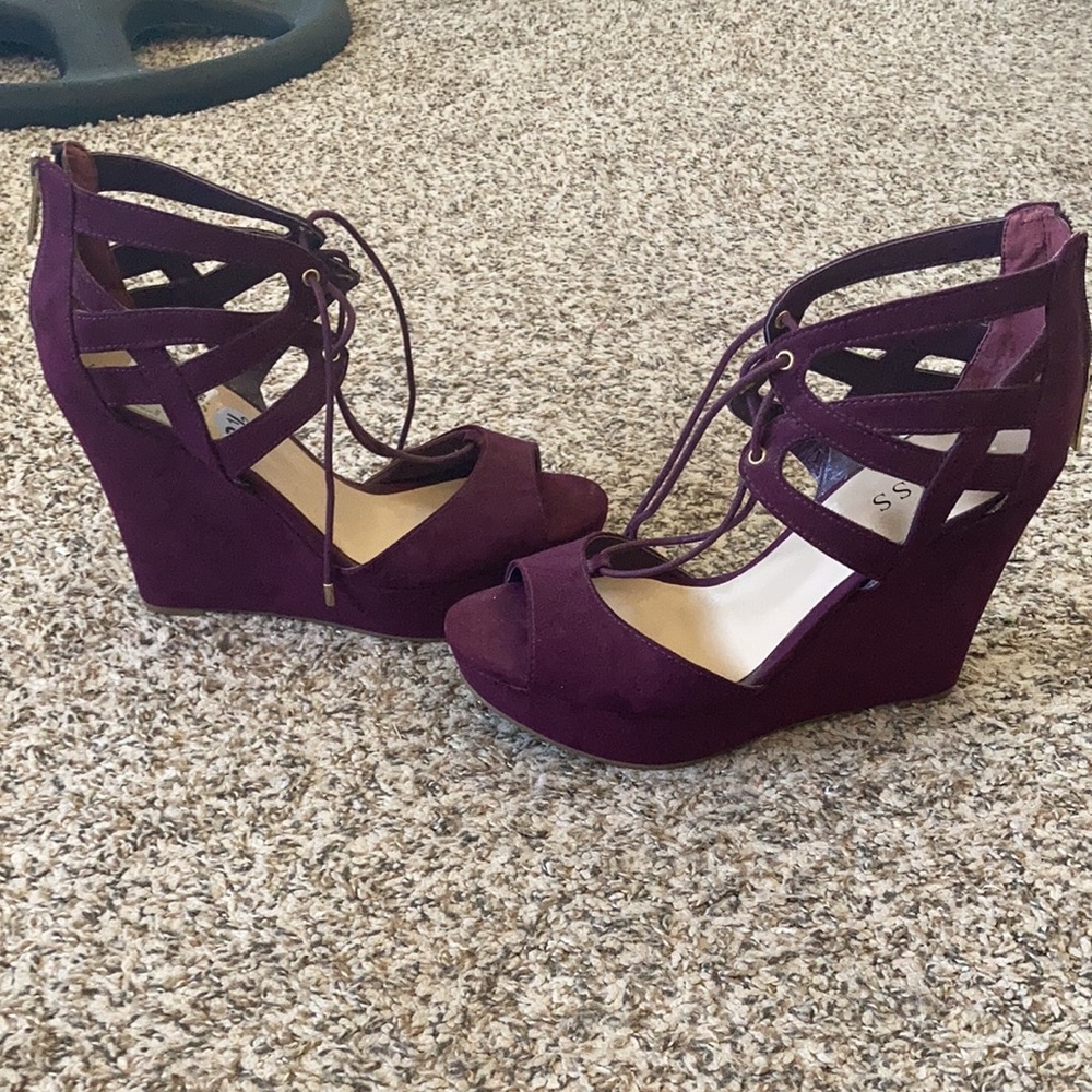 GUESS wedges
